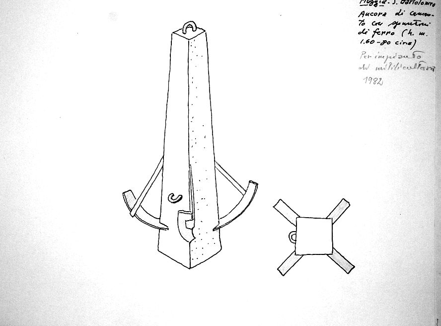 Muggia S. Bartolomeo - ancora di cemento con spuntoni di ferro (h. m. 1,60 - 80 circa) per impianto di miticoltura